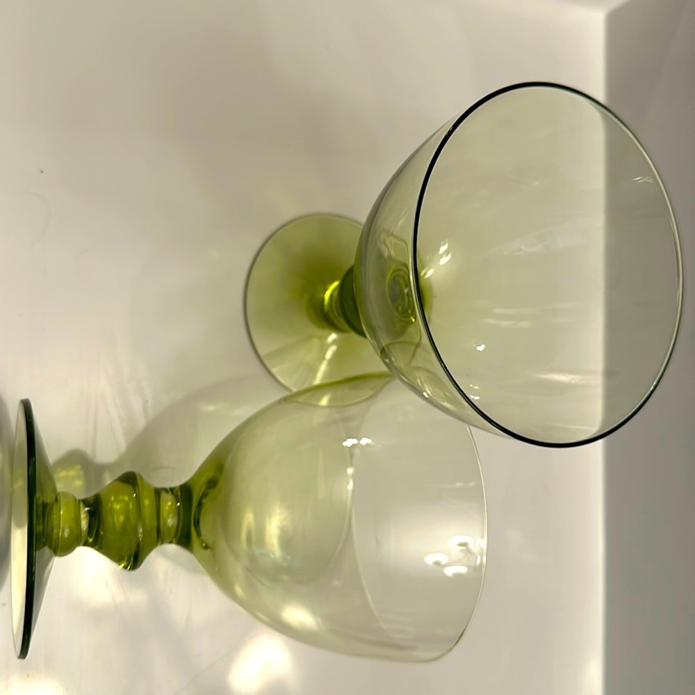 VTG Green champagne/ dessert glasses